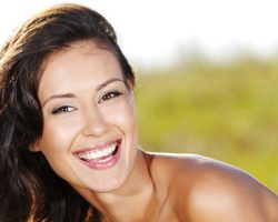 Carefree Lady | Wisdom Tooth Removal | Alluring Smiles in Mesa, AZ - Dr. Javier Portocarrero